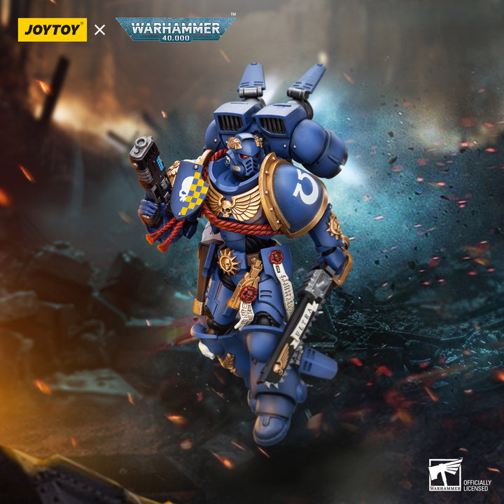 JOYTOY Warhammer 40K Ultramarines Captain With Jump Pack action figure
