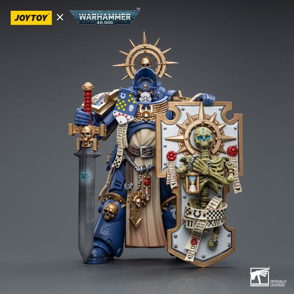 JoyToy Warhammer 40K Ultramarines Primaris Capitaine avec bouclier relique et épée puissante