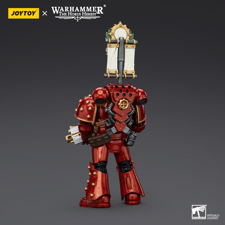 JoyToy Warhammer Thousand Sons Legion MKIV Tactical Squad Legionary with Legion Vexilla action figure