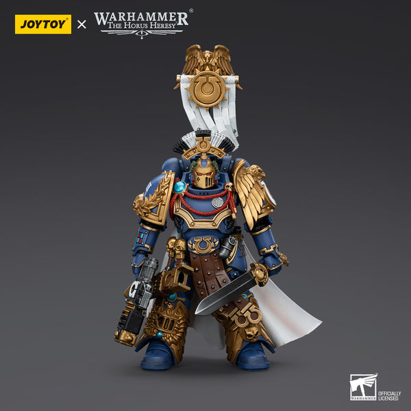 JoyToy Warhammer Ultramarines Legion Praetor with Power Sword and Volkite Serpenta